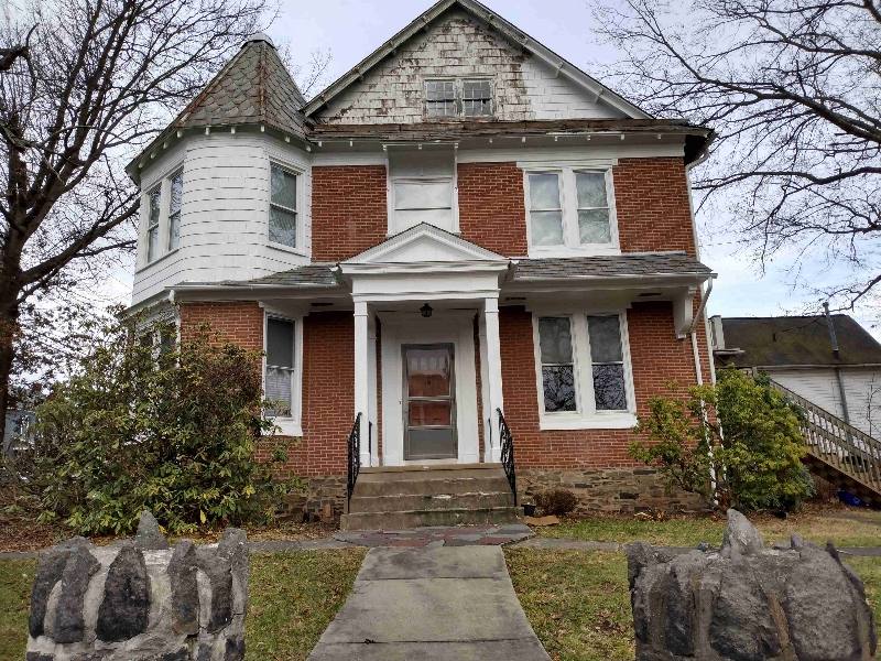 Apartment for rent at 417 W Walnut St, Perkasie, PA 18944