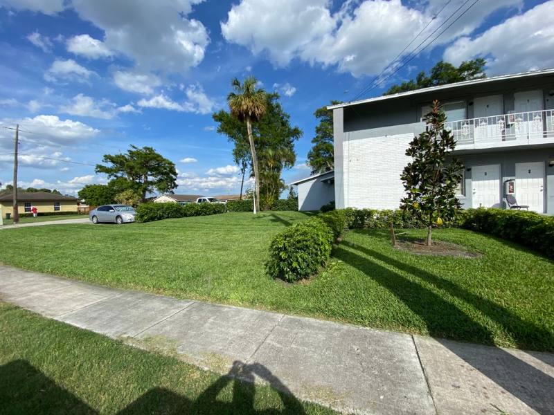 Apartment for rent at 37280 Okeechobee Ave #4, Canal Point, FL 33438