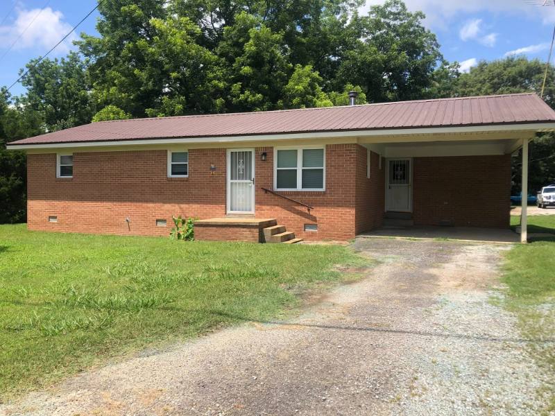 House for rent at 402 Walnut Hill Rd, Bells, TN 38006
