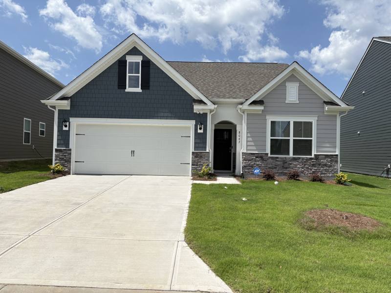 House for rent at 8047 Plymouth Dr, Sherrills Ford, NC 28673