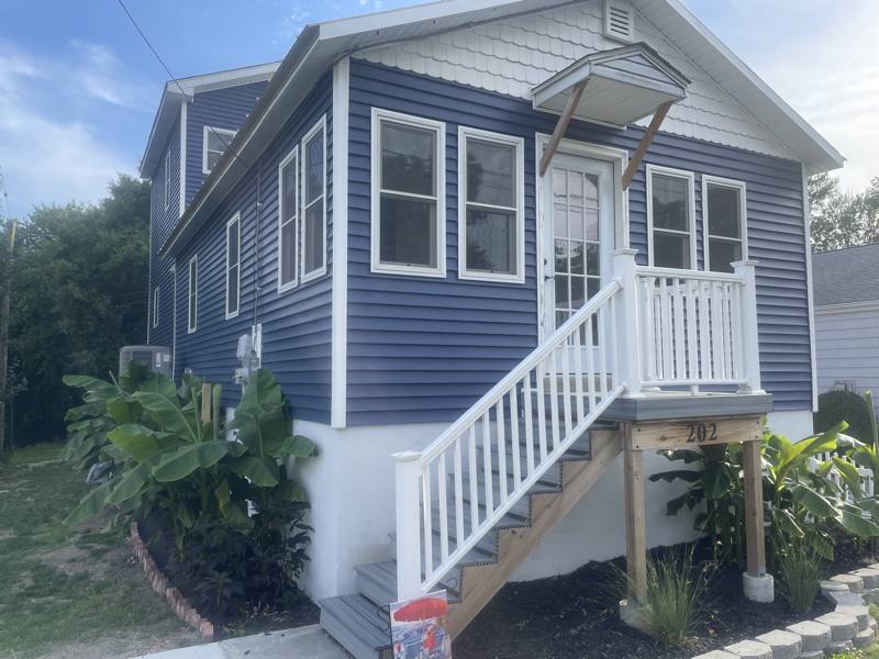 House for rent at 202 W New York Ave, Villas, NJ 08251