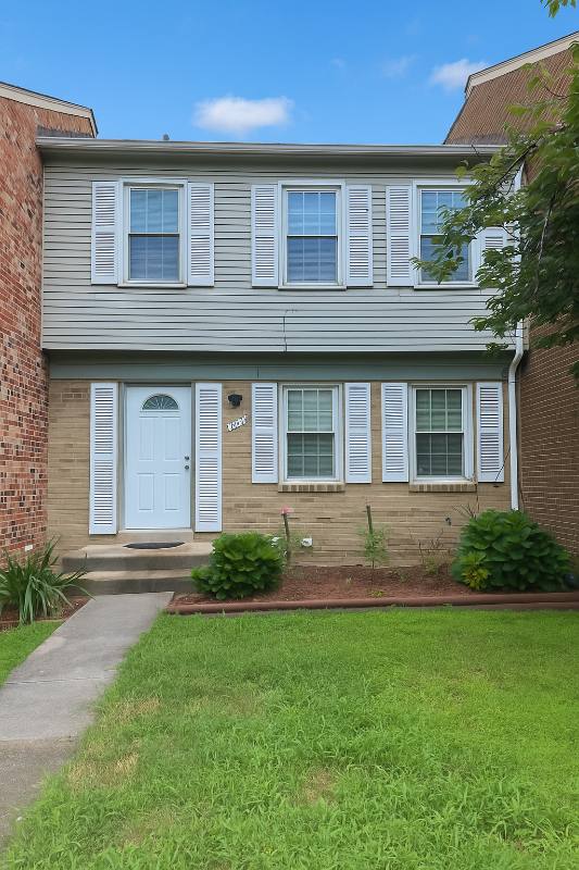 Townhouse for rent at 918 Sherwood Court, Leesburg, VA 20176