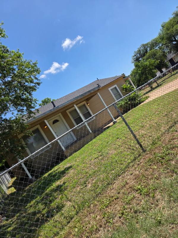 House for rent at 86 N Virginia St, Amarillo, TX 79103