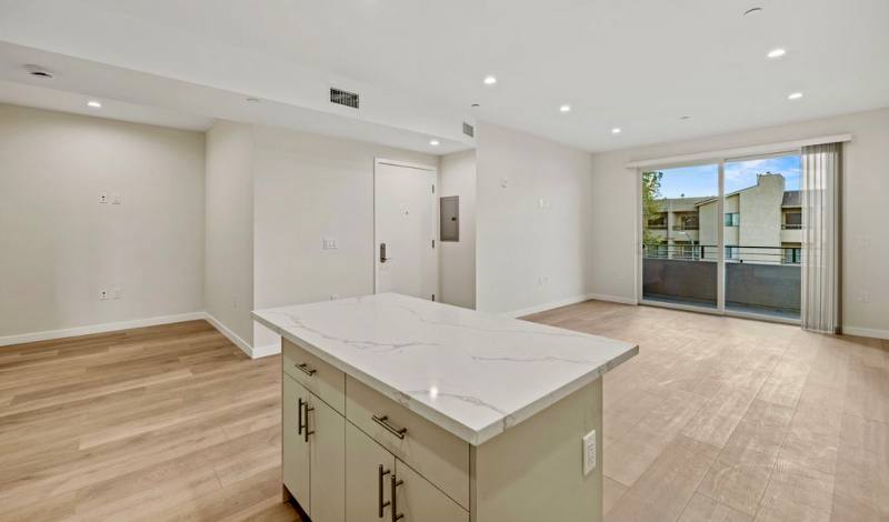 Apartment for rent at 423 Oak St #302, Glendale, CA 91204