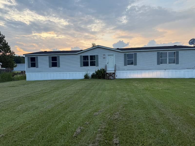 House for rent at 1290 Taylor Rd, Chocowinity, NC 27817