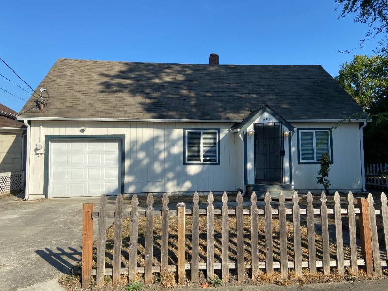 House for rent at 610 3rd Ave S, Kent, WA 98032
