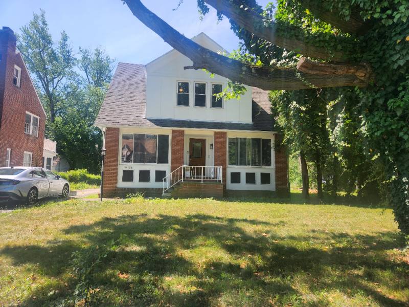 House for rent at 16124 Glynn Rd, Cleveland, OH 44112