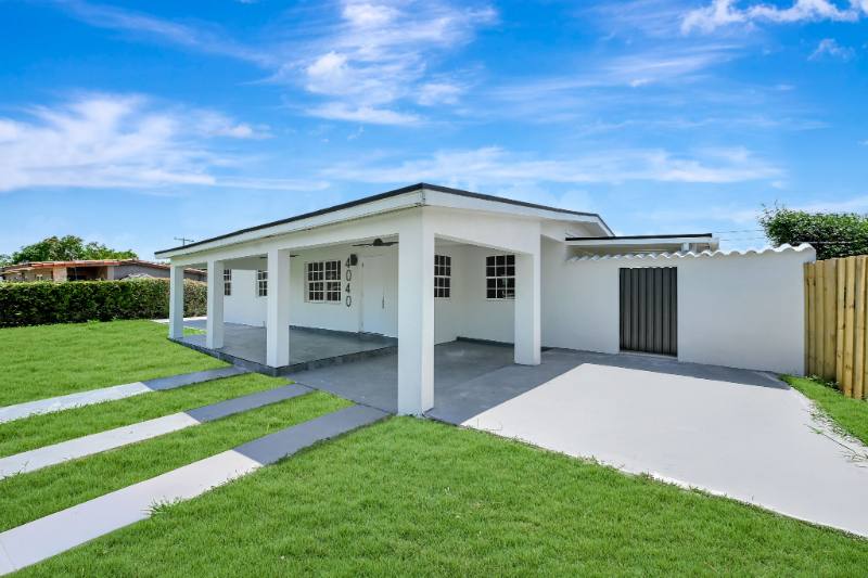 House for rent at 4040 SW 108tth Ave, Miami, FL 33165