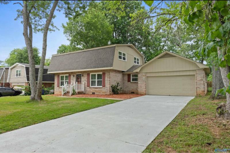 House for rent at 2519 Excalibur Dr SE, Huntsville, AL 35803