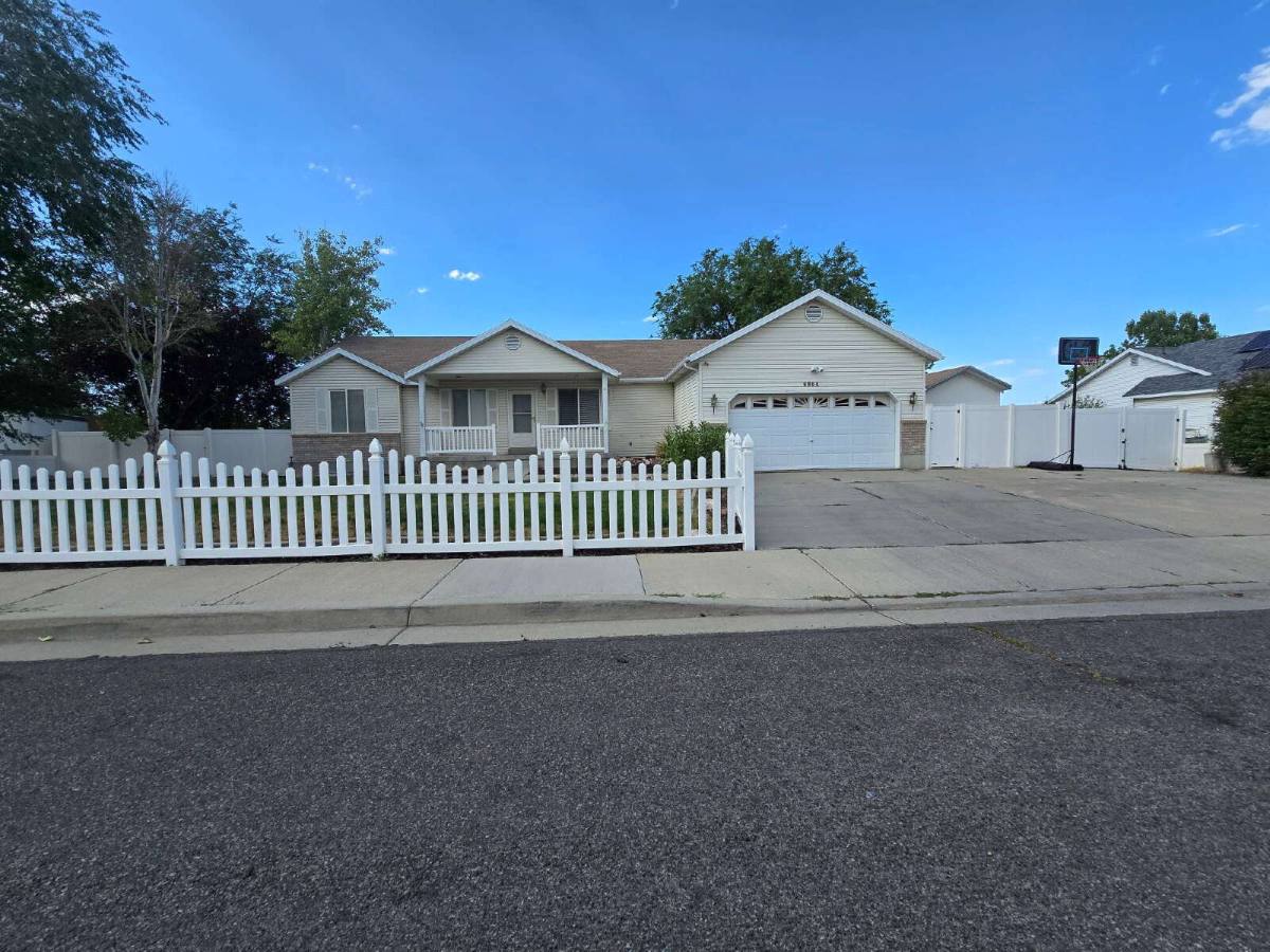 House for rent at 6864 Caroleen Park Circle, West Valley City, UT 84128