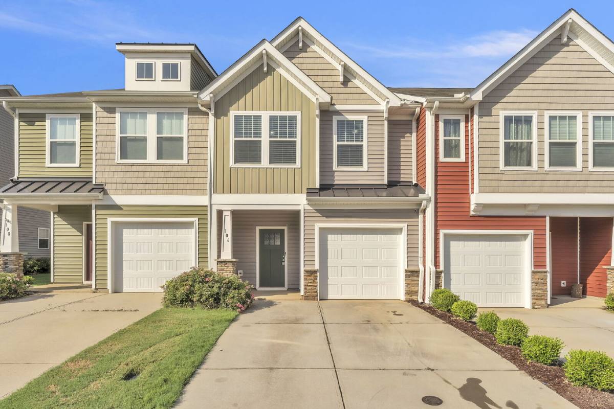 Townhouse for rent at 106 Mayfair Station Way, Greer, SC 29650