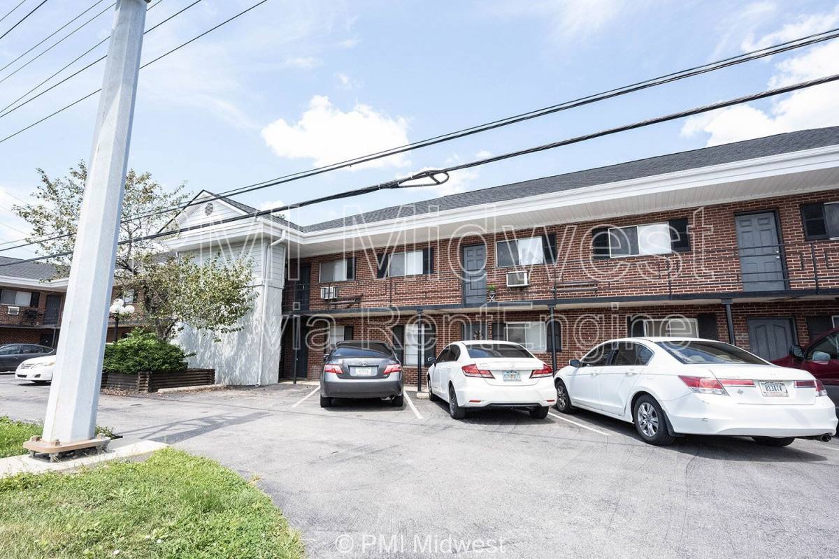 Apartment for rent at 7046 E US-36 #1, Avon, IN 46123