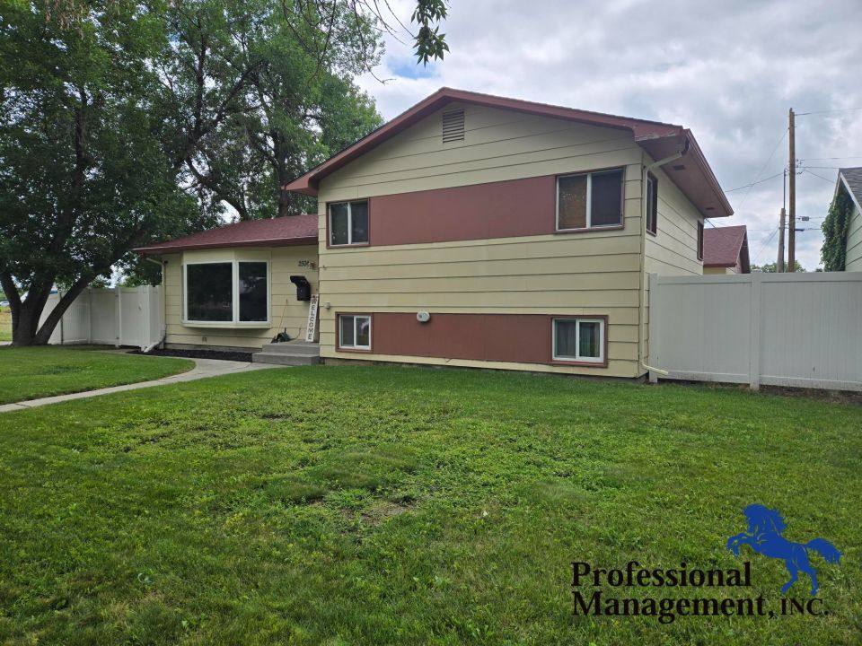 House for rent at 2504 Cook Ave, Billings, MT 59102