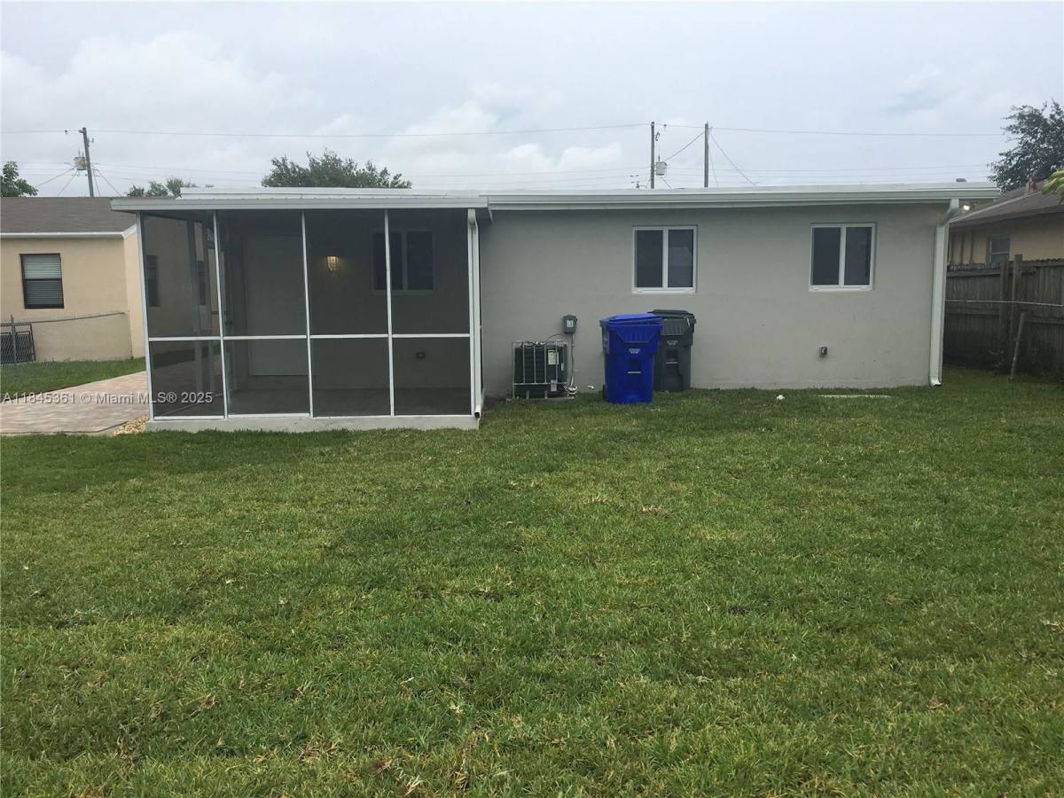 House for rent at 2230 Garfield St #B, Hollywood, FL 33020