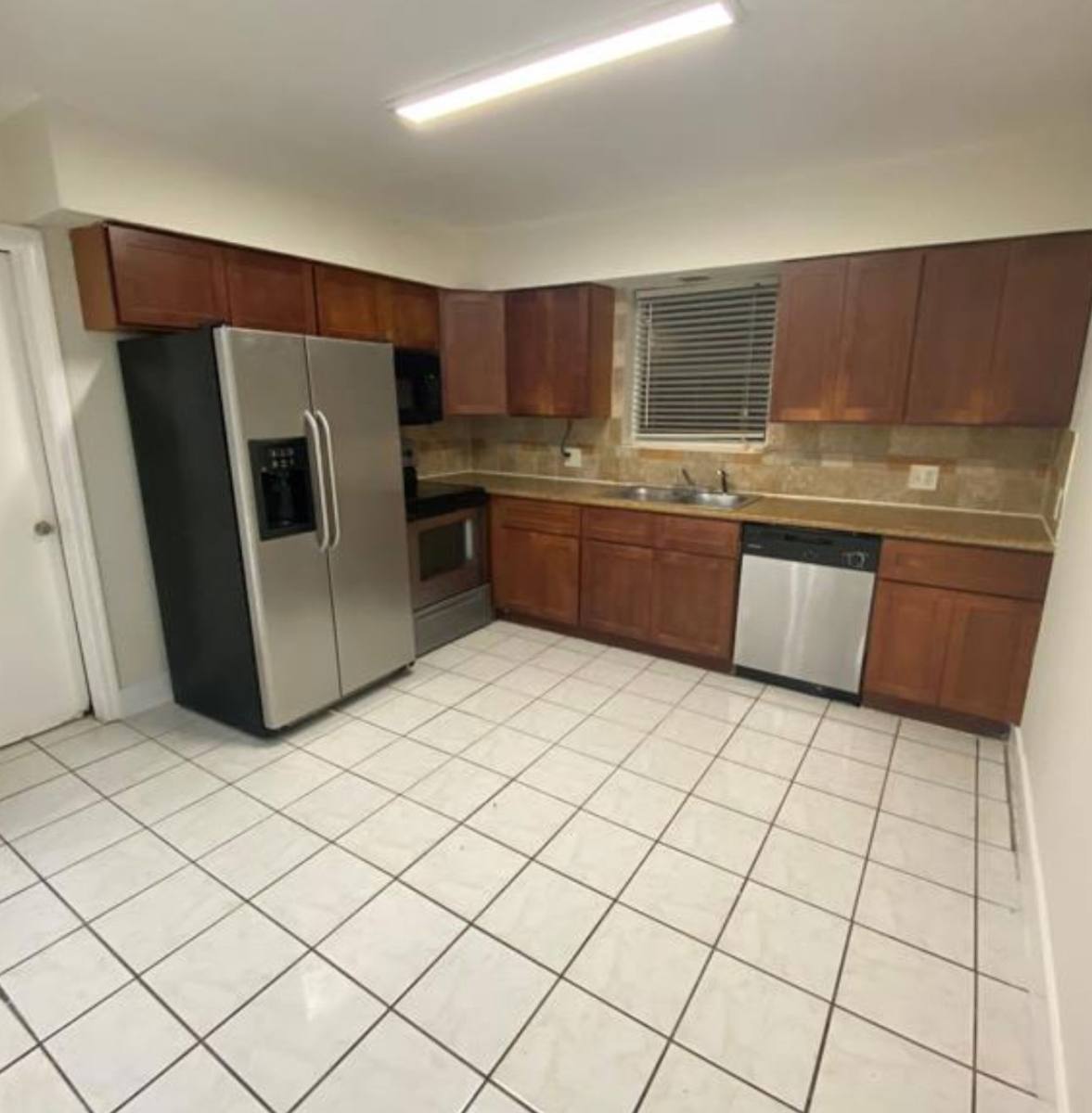 House for rent at 1727 Washington St, Hollywood, FL 33020