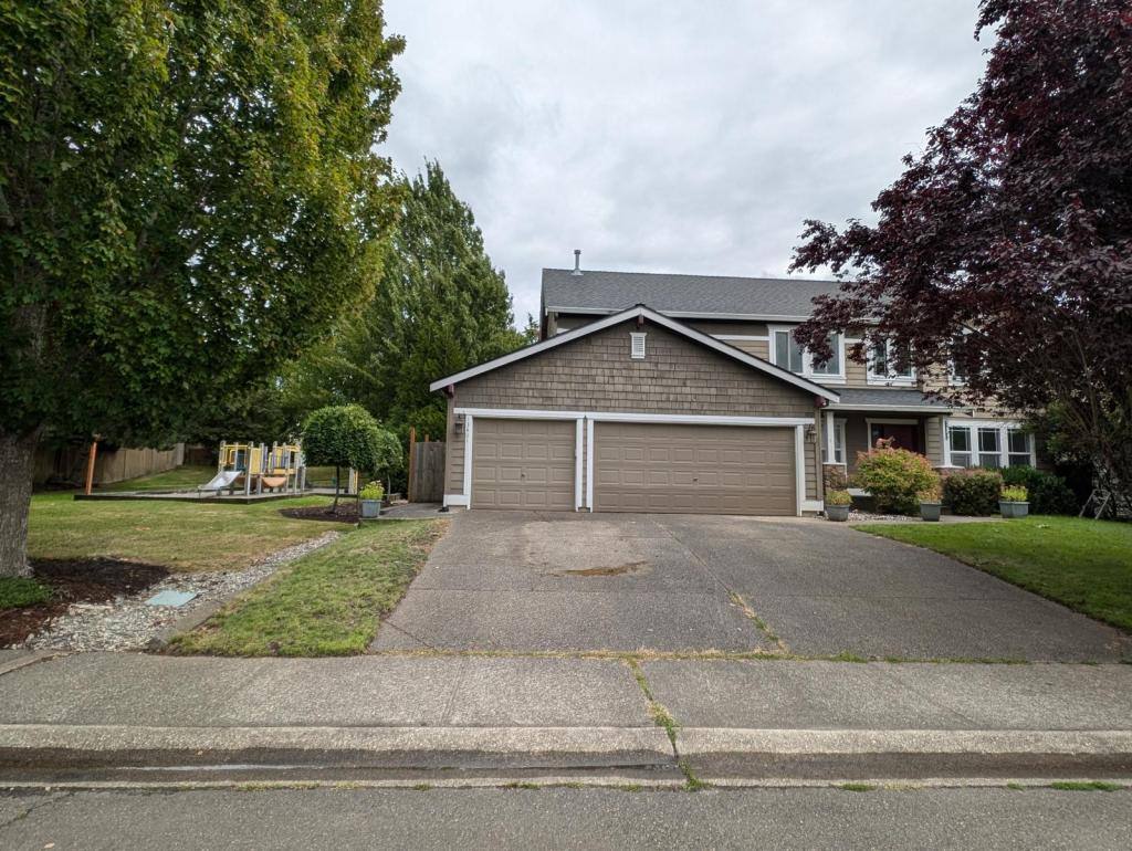 House for rent at 13401 115th Ave E, Puyallup, WA 98374