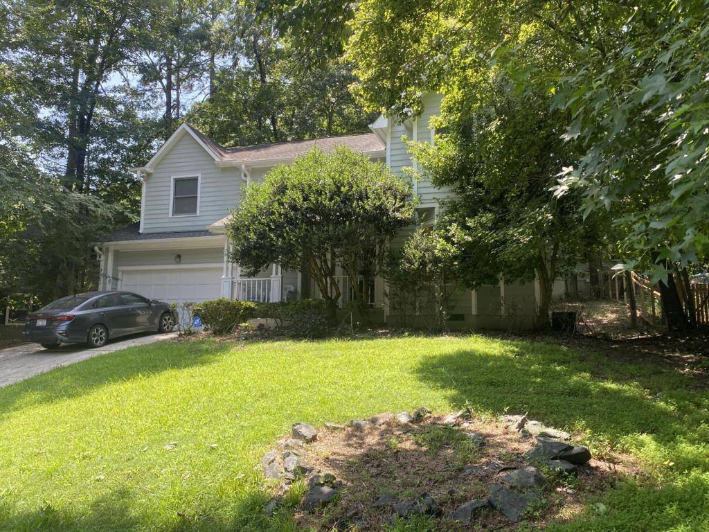 House for rent at 211 Oxford Hills Dr, Chapel Hill, NC 27514