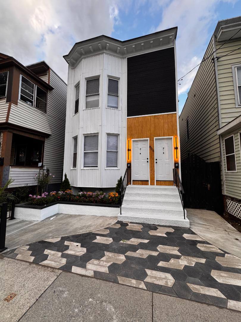 Apartment for rent at 605 3rd St #1, Albany, NY 12206
