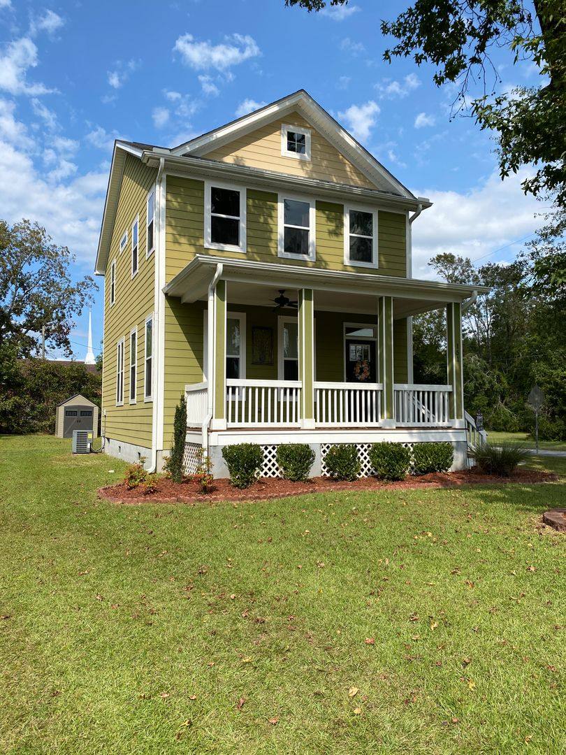 House for rent at 151 Poplar St, Jacksonville, NC 28540