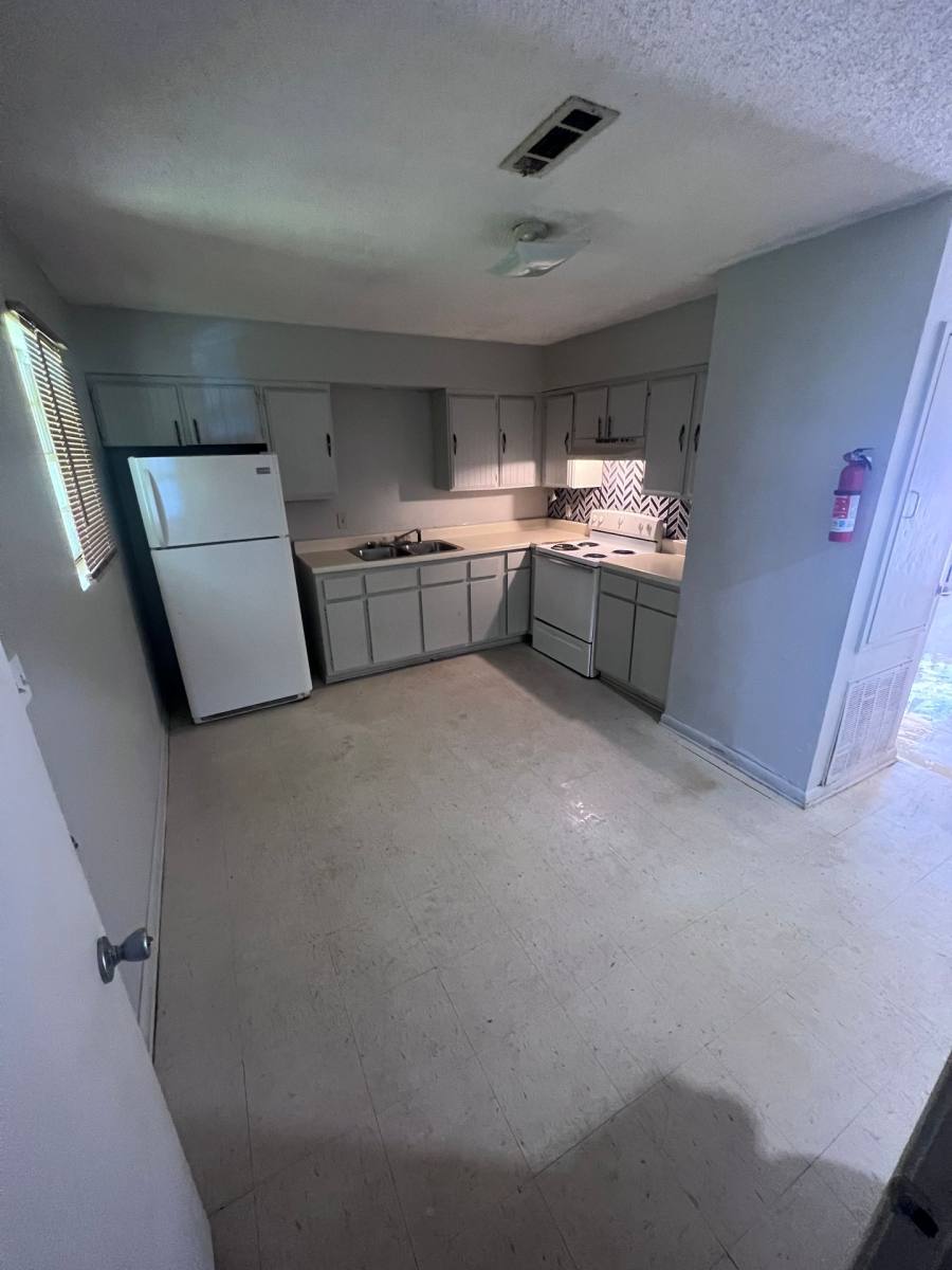 Townhouse for rent at 105 S Fleming, Okolona, MS 38860
