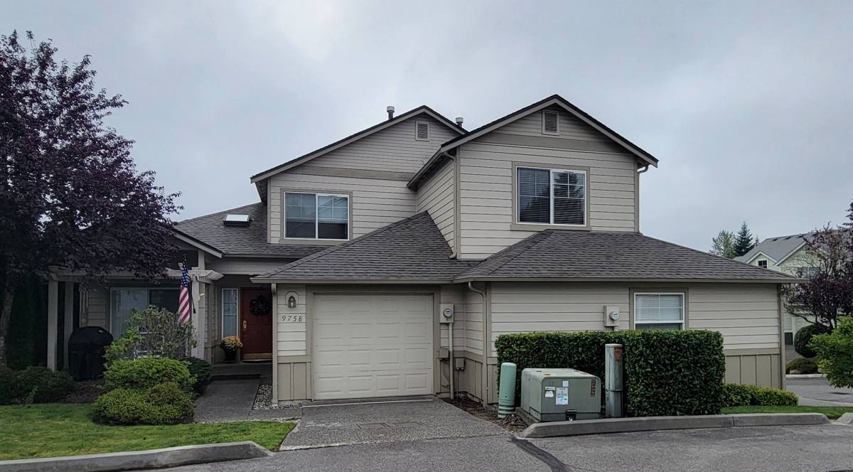 Townhouse for rent at 9758 Ebbtide Lane, Silverdale, WA 98383