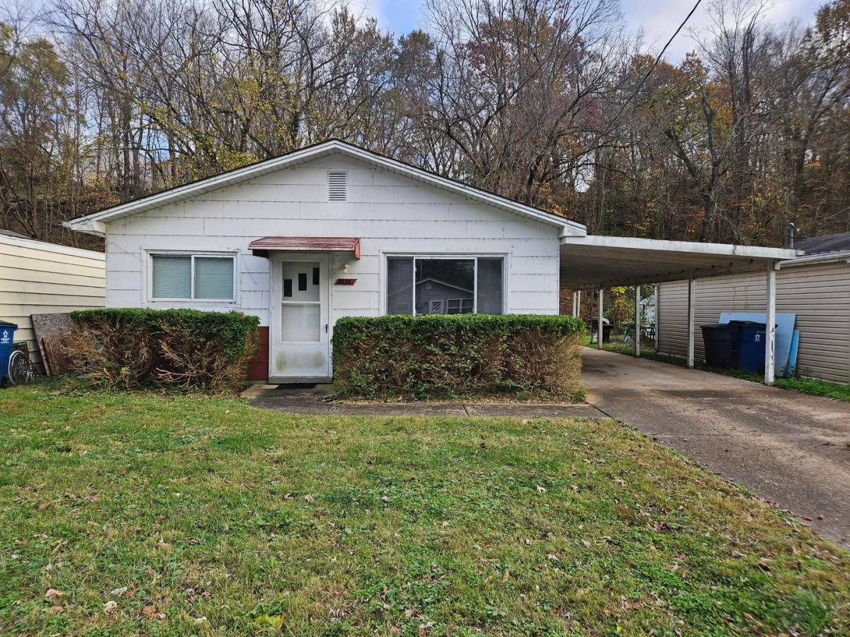 House for rent at 1014 Olive St, New Haven, MO 63068
