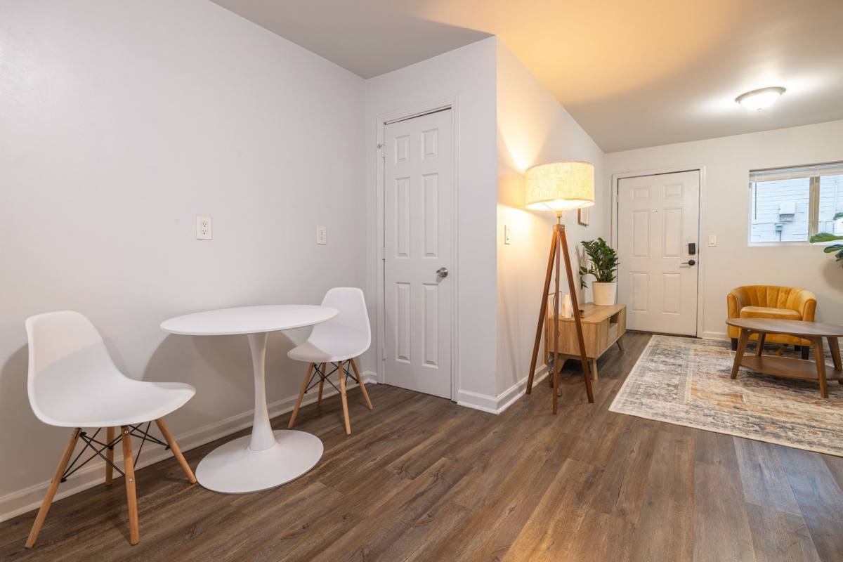 Apartment for rent at 340-352 Dixie Hills Circle NW, Atlanta, GA 30314