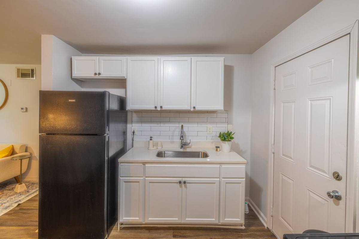 Apartment for rent at 340-352 Dixie Hills Circle NW, Atlanta, GA 30314