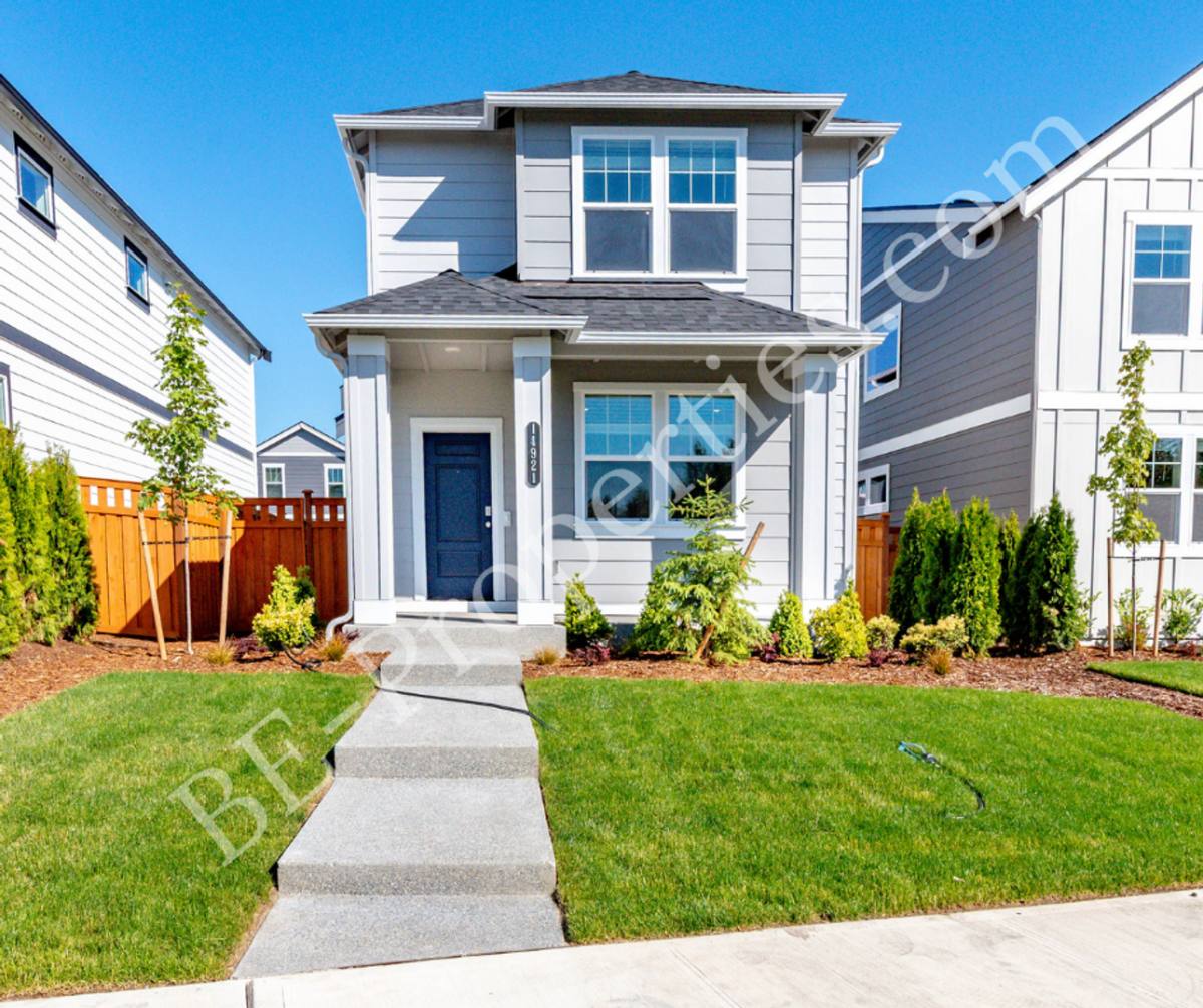 House for rent at 14921 202nd Ave E, Bonney Lake, WA 98391