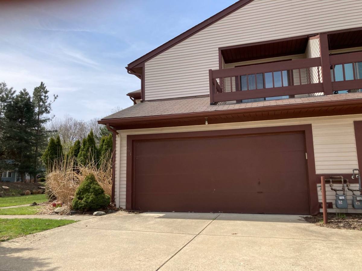 Condo for rent at 663 Allison Dr, Cleveland, OH 44143