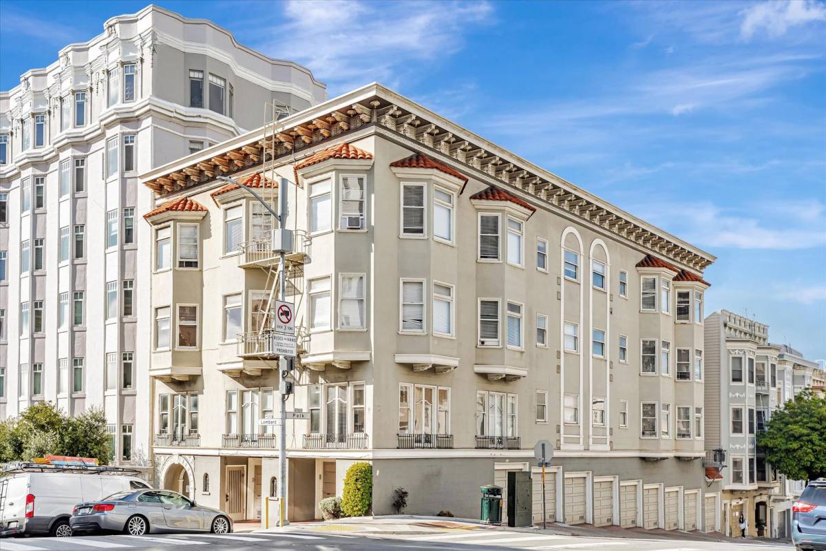 Apartment for rent at 1304 Lombard St, San Francisco, CA 94109