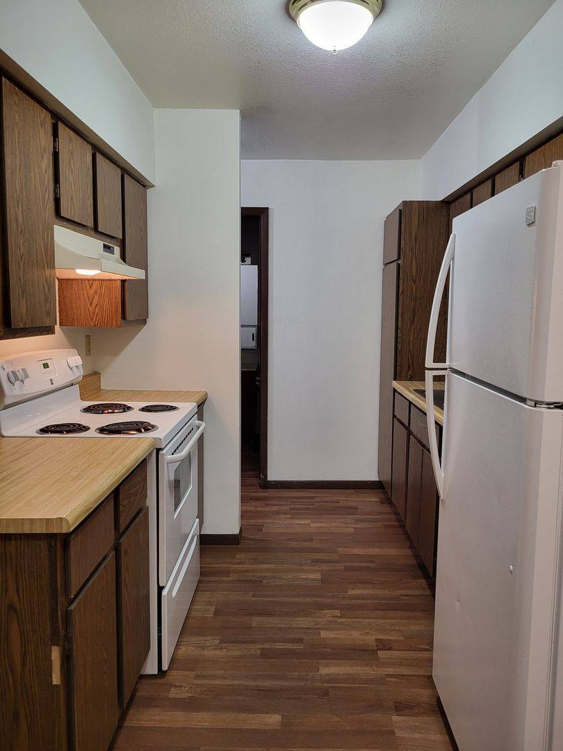 Apartment for rent at 102 & 103 N Cedar St, Eskridge, KS 66423