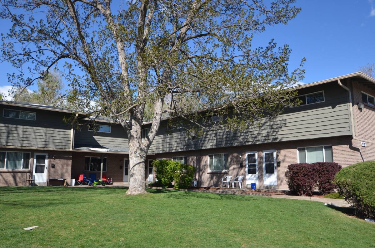 Apartment for rent at 5707-5709 S Pearl St, Littleton, CO 80121