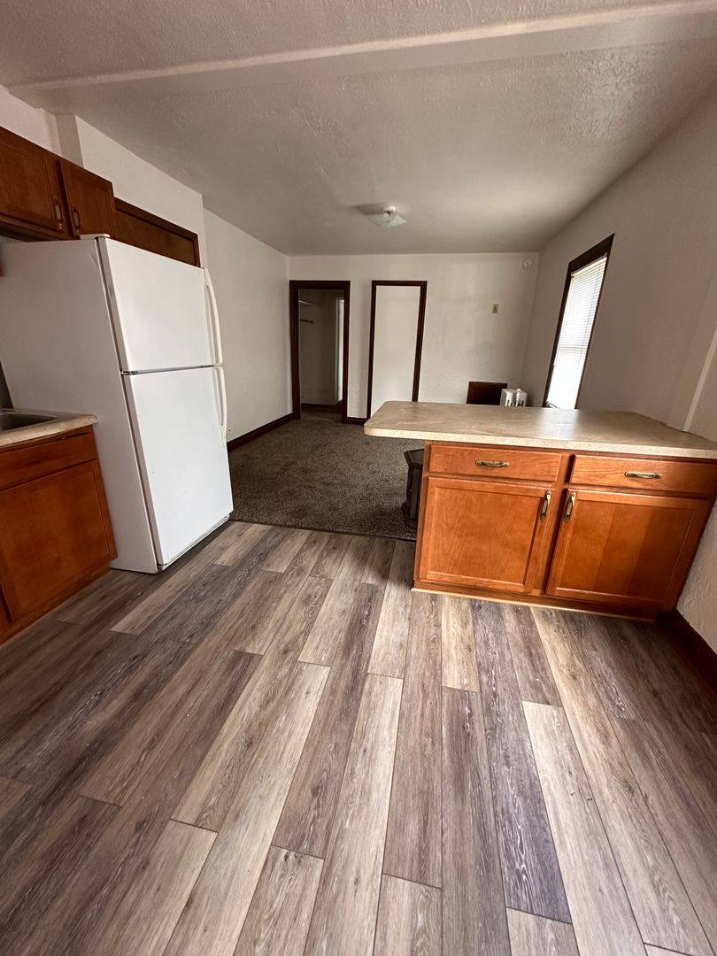 260 W 9th St, Erie, PA 16501