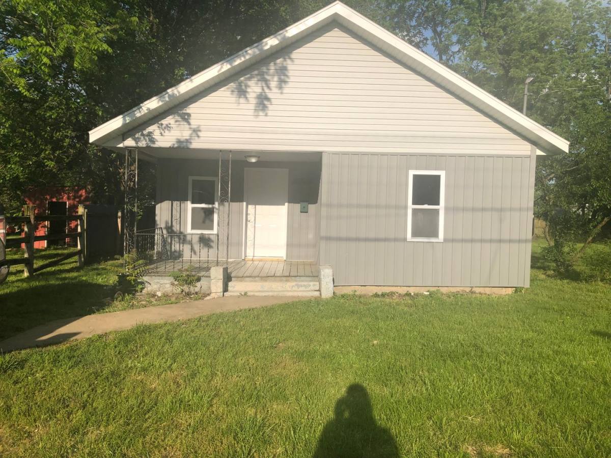 House for rent at 1418 N W, Springfield, MO 65802