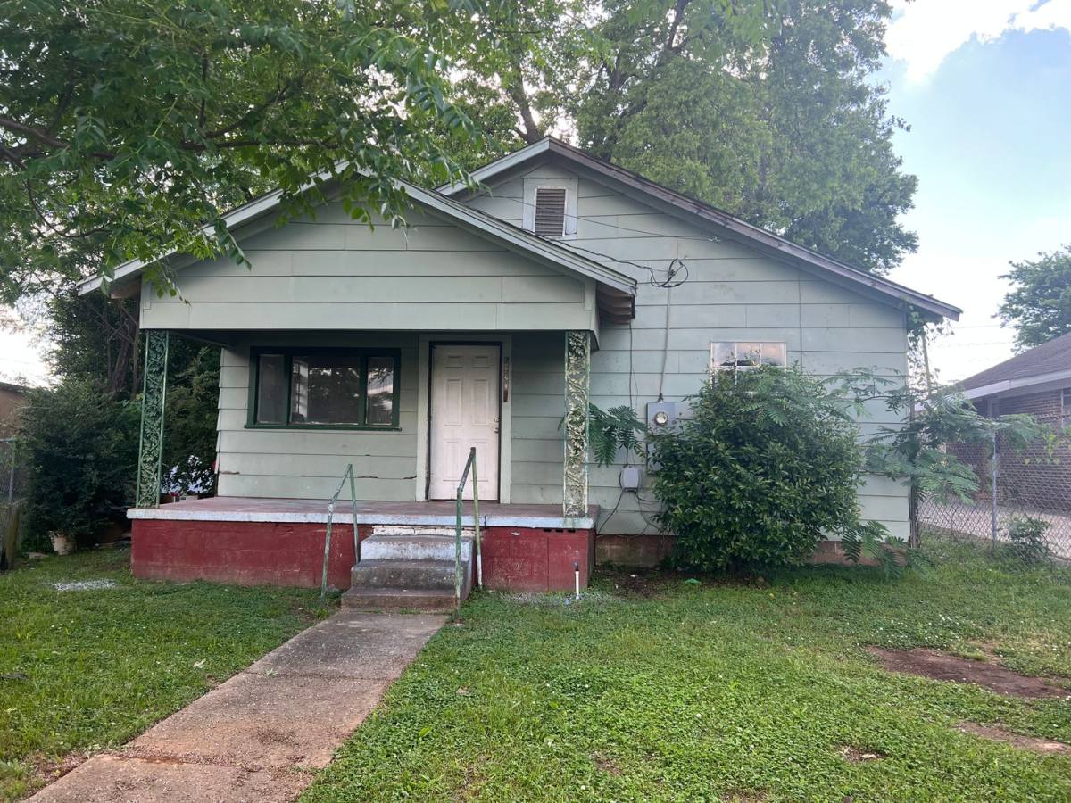 House for rent at 2720 31st Ave, Tuscaloosa, AL 35401