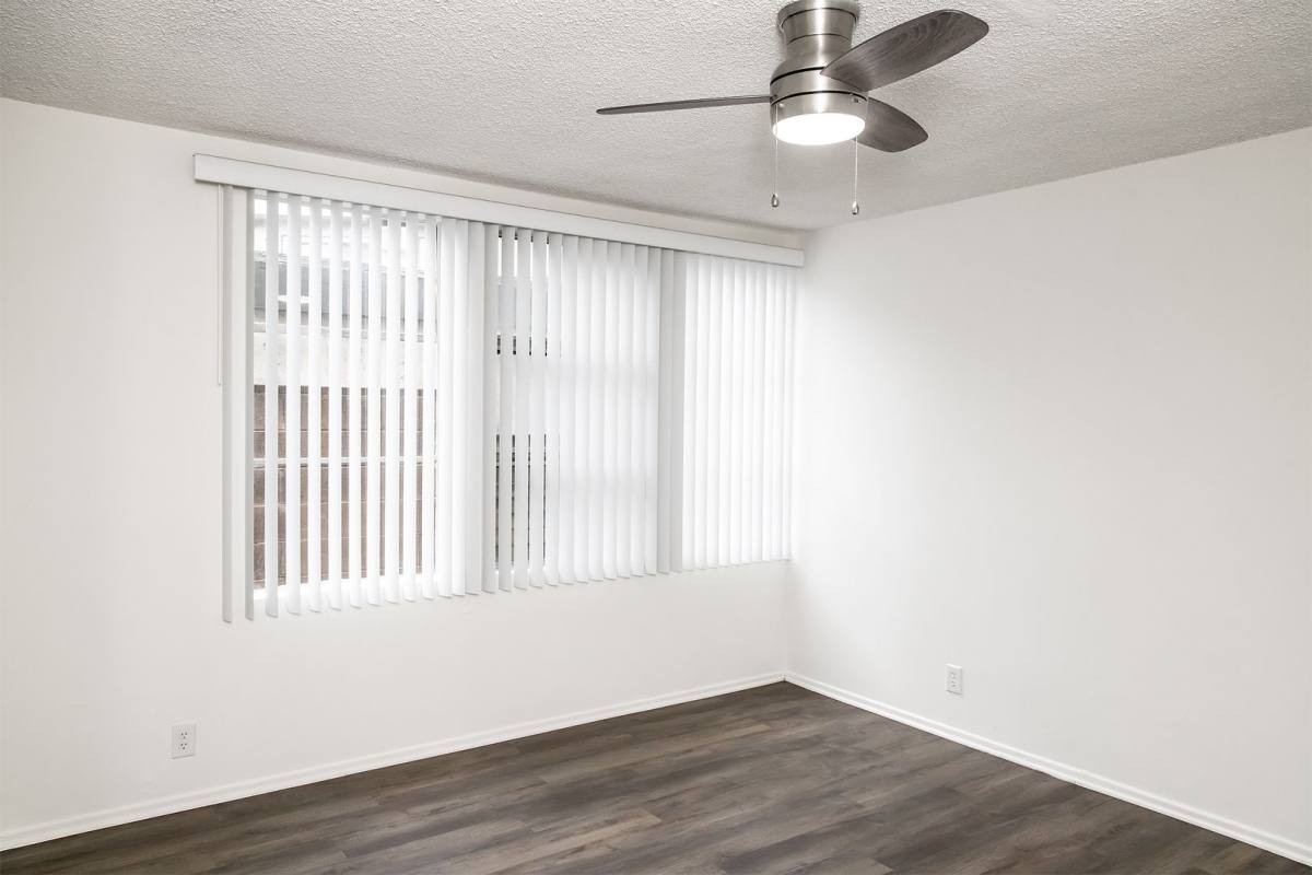 Apartment for rent at 3131 Montrose Ave, La Crescenta, CA 91214