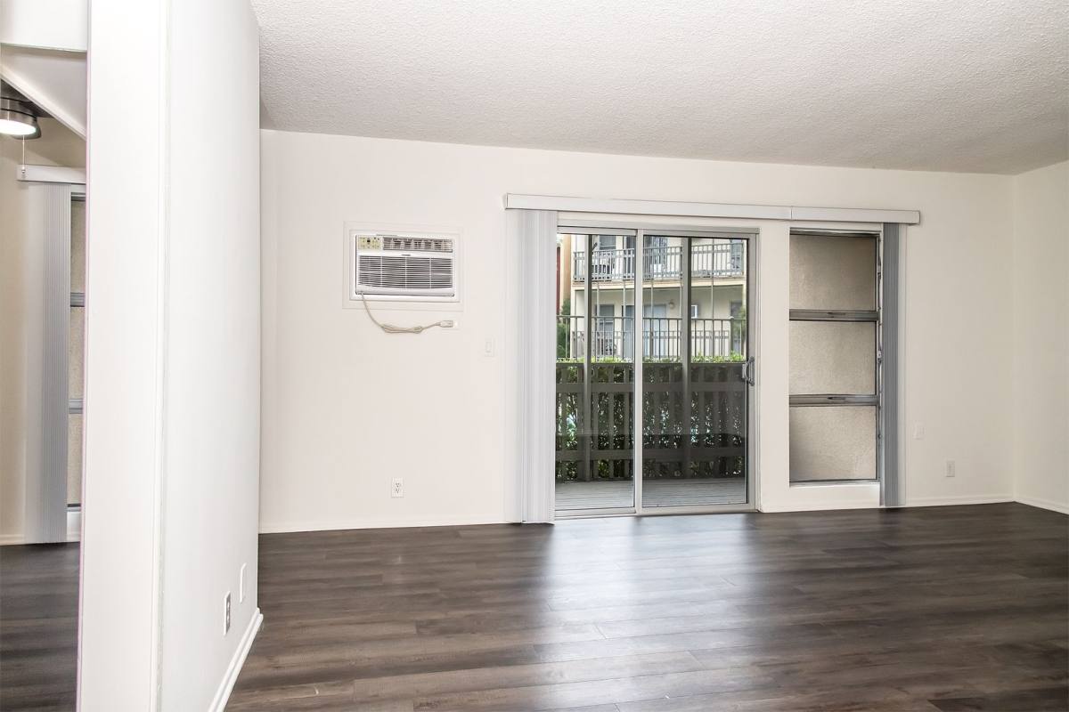 Apartment for rent at 3131 Montrose Ave, La Crescenta, CA 91214