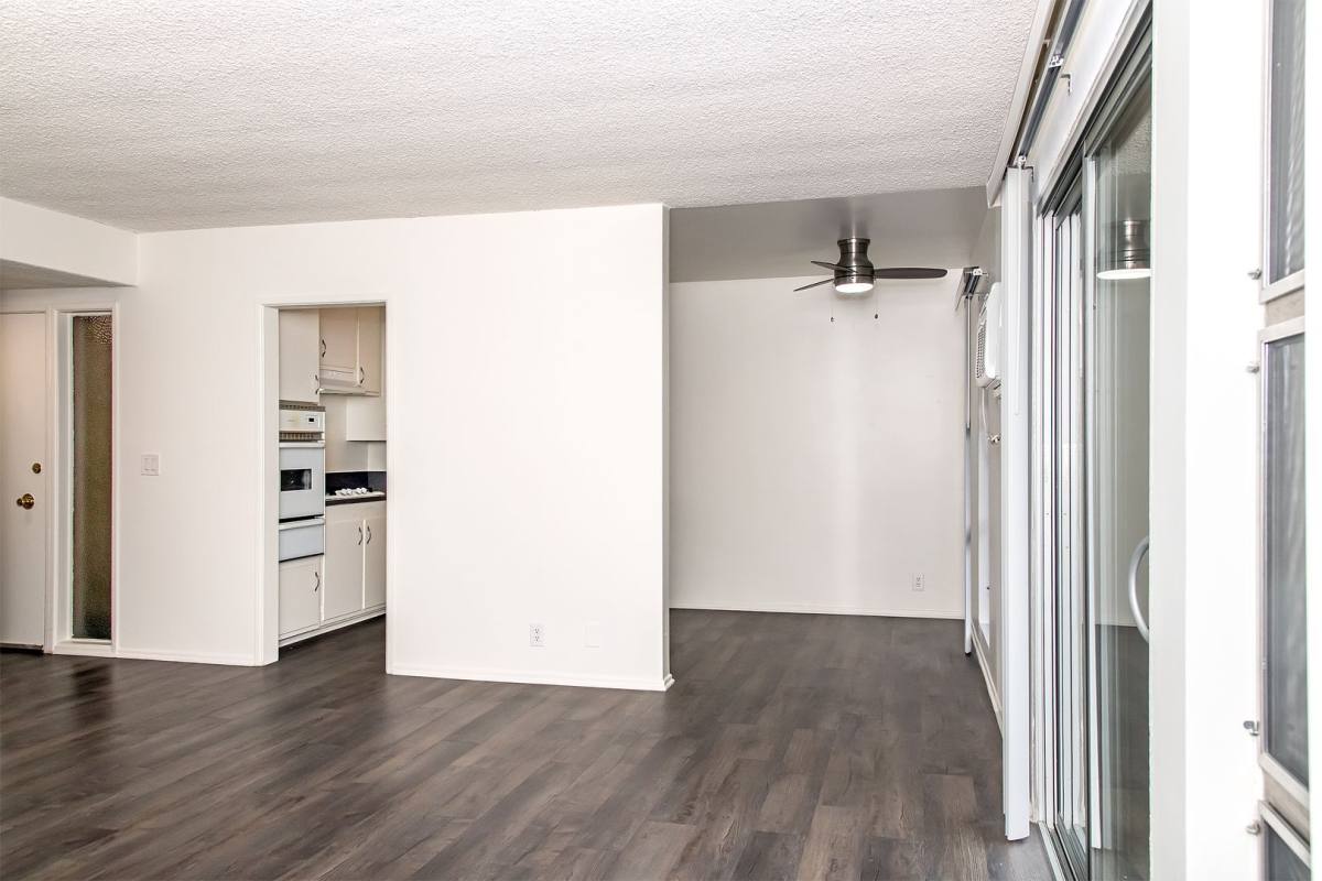 Apartment for rent at 3131 Montrose Ave, La Crescenta, CA 91214