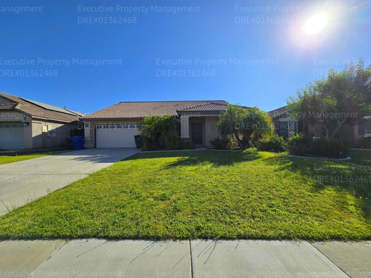 House for rent at 13416 Ridgeway Meadows Dr, Bakersfield, CA 93314