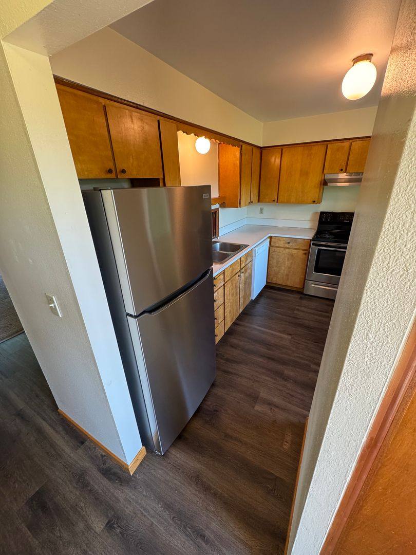 Apartment for rent at 700 NW 12th St, McMinnville, OR 97128
