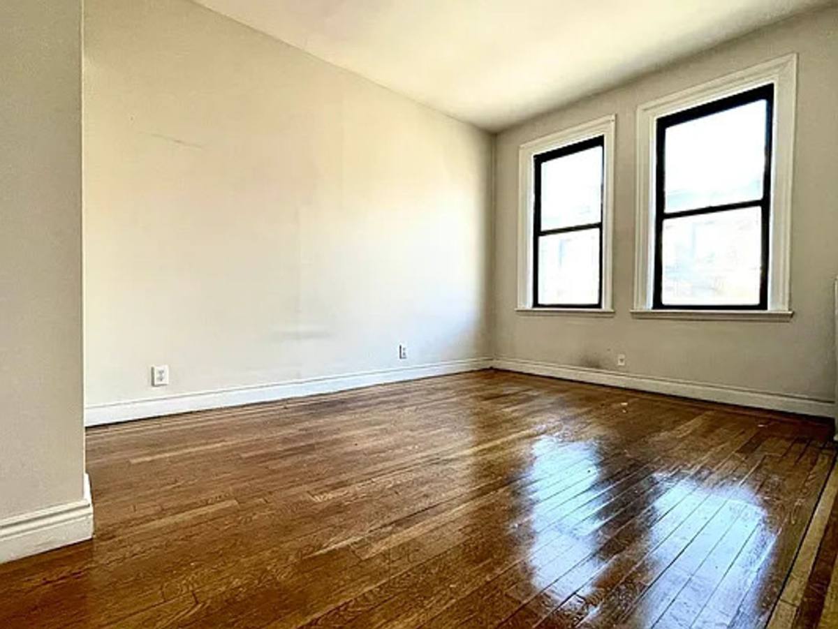 Apartment for rent at 712 W 176th St, New York, NY 10033