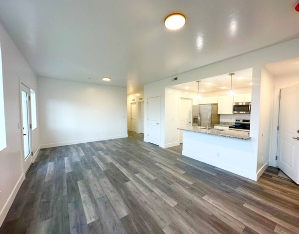 Apartment for rent at 1553 S Clear Creek Dr, Boise, ID 83709