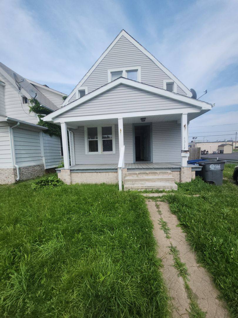 House for rent at 4312 Packard Rd, Toledo, OH 43612