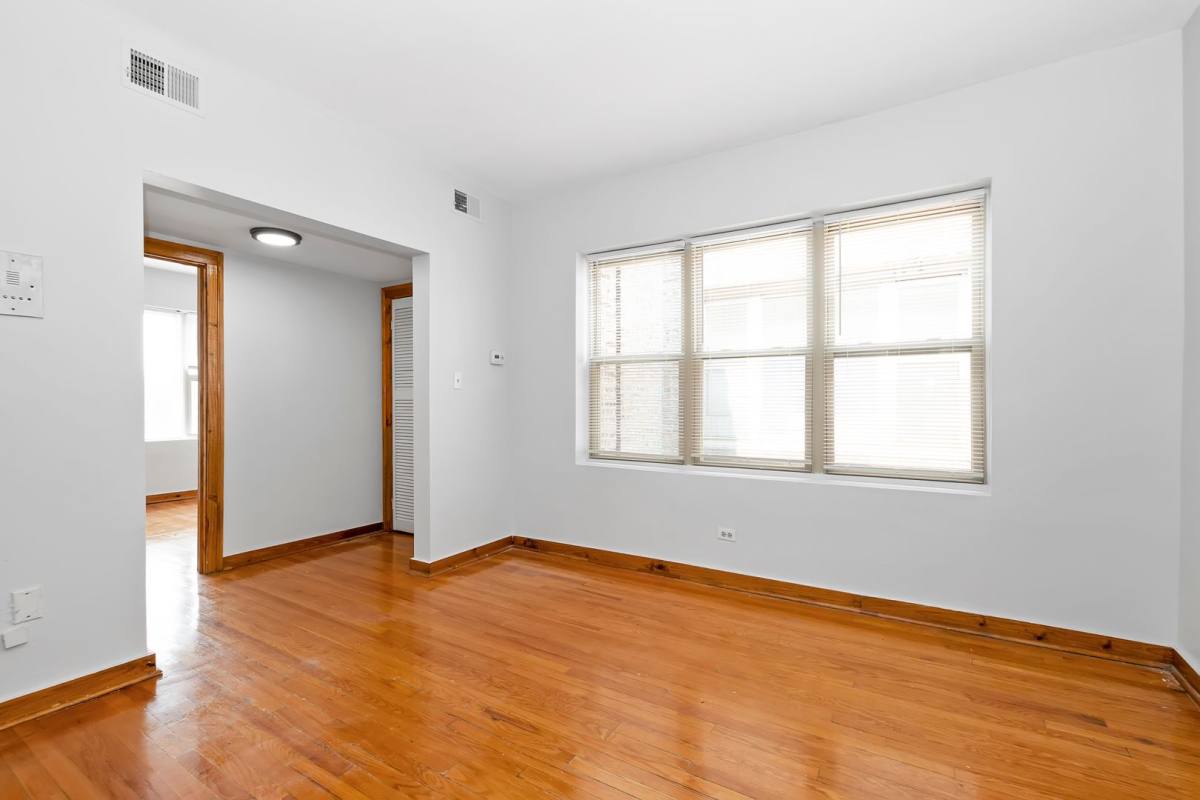 Apartment for rent at 3148-54 W 64th St, Chicago, IL 60629