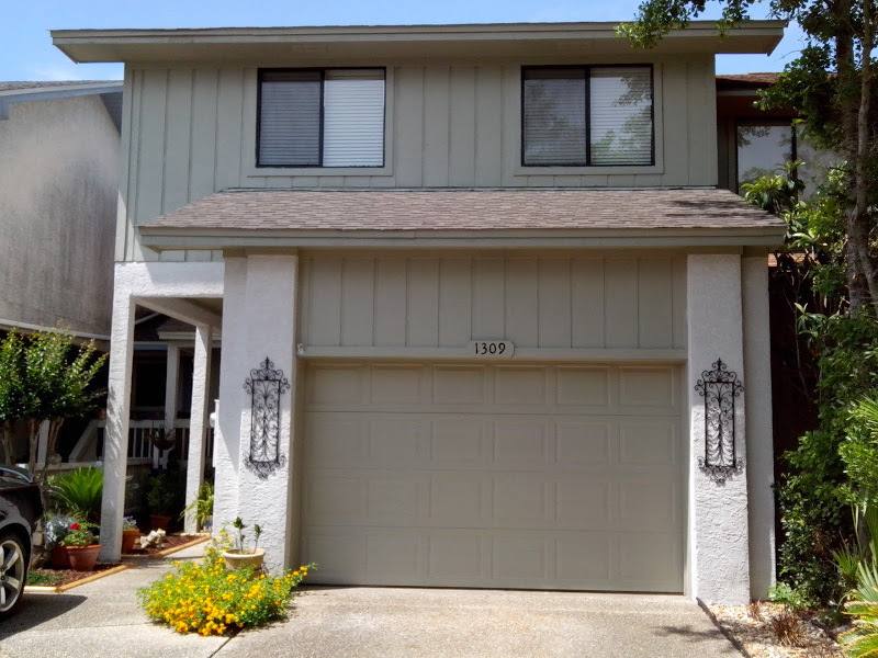 Townhouse for rent at 1309 Capri Dr, Panama City, FL 32405