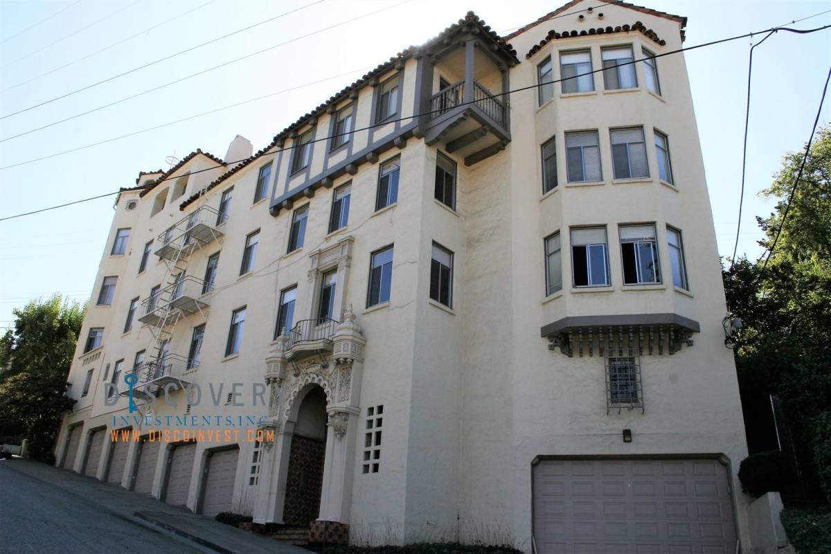 Apartment for rent at 2551 Ivy Dr, Oakland, CA 94606