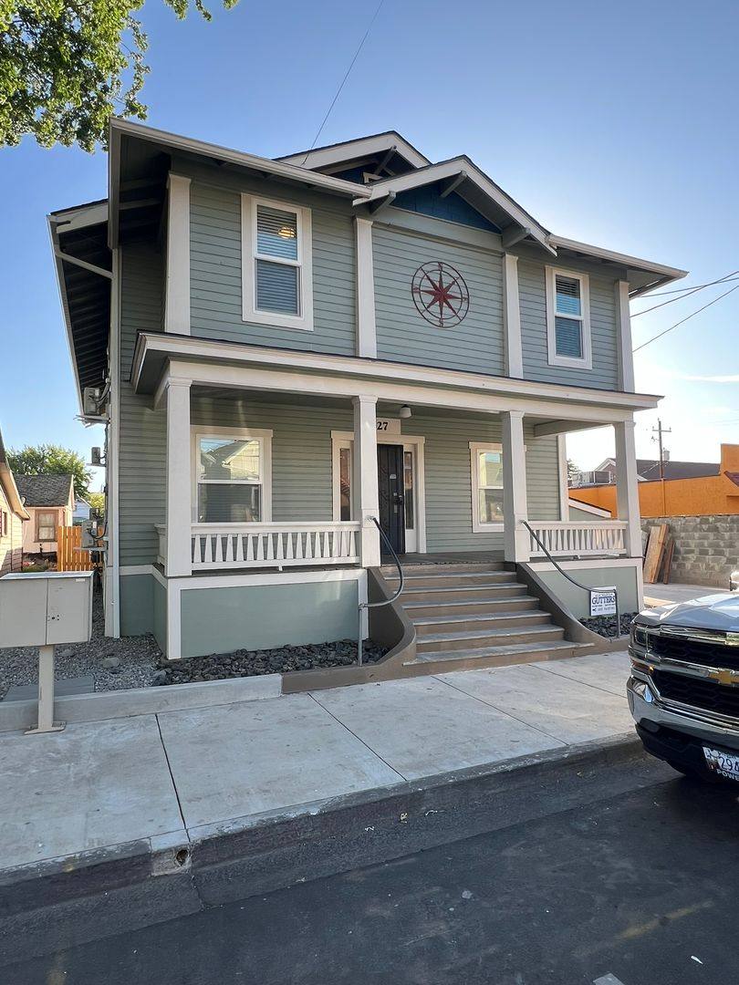 Apartment for rent at 327 SW 2nd St, Pendleton, OR 97801