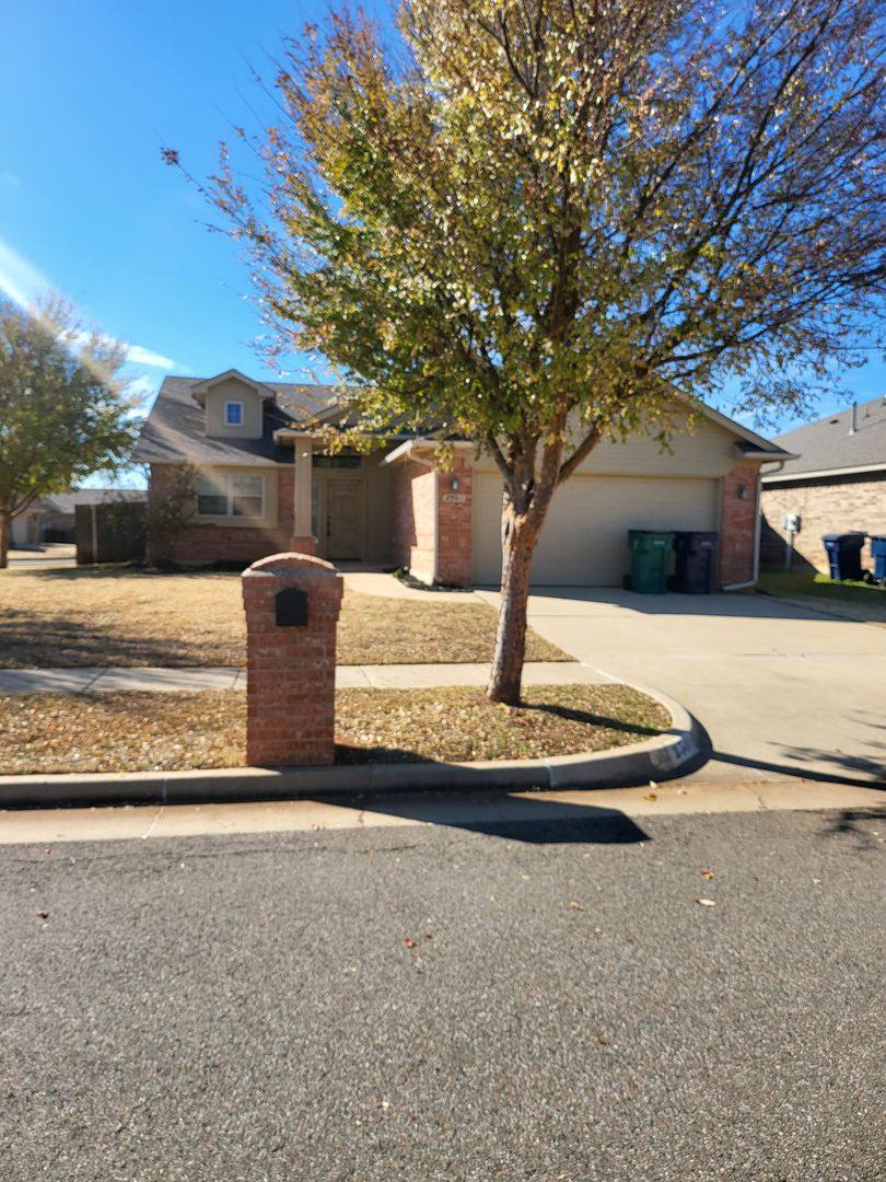 House for rent at 2500 NW 185th St, Edmond, OK 73012