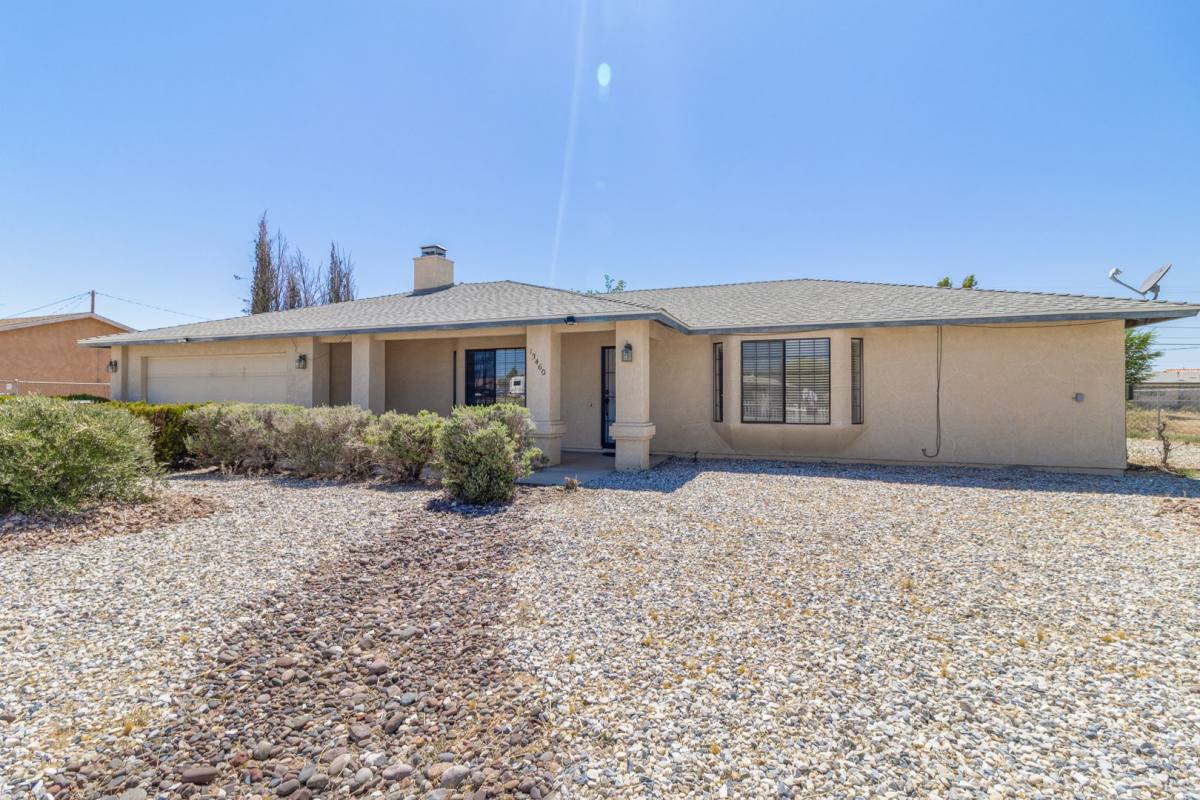 House for rent at 13460 Tutelo Rd, Apple Valley, CA 92308